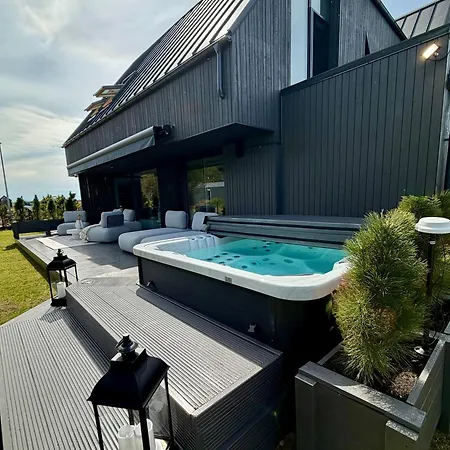Villa Pikadi By The Baltic Sea